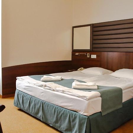 Hotel Piaskowy Pszczyna Ngoại thất bức ảnh