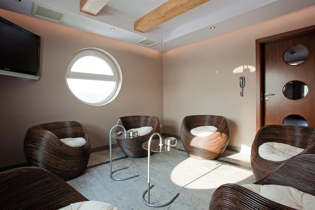 Hotel Piaskowy Pszczyna Ngoại thất bức ảnh