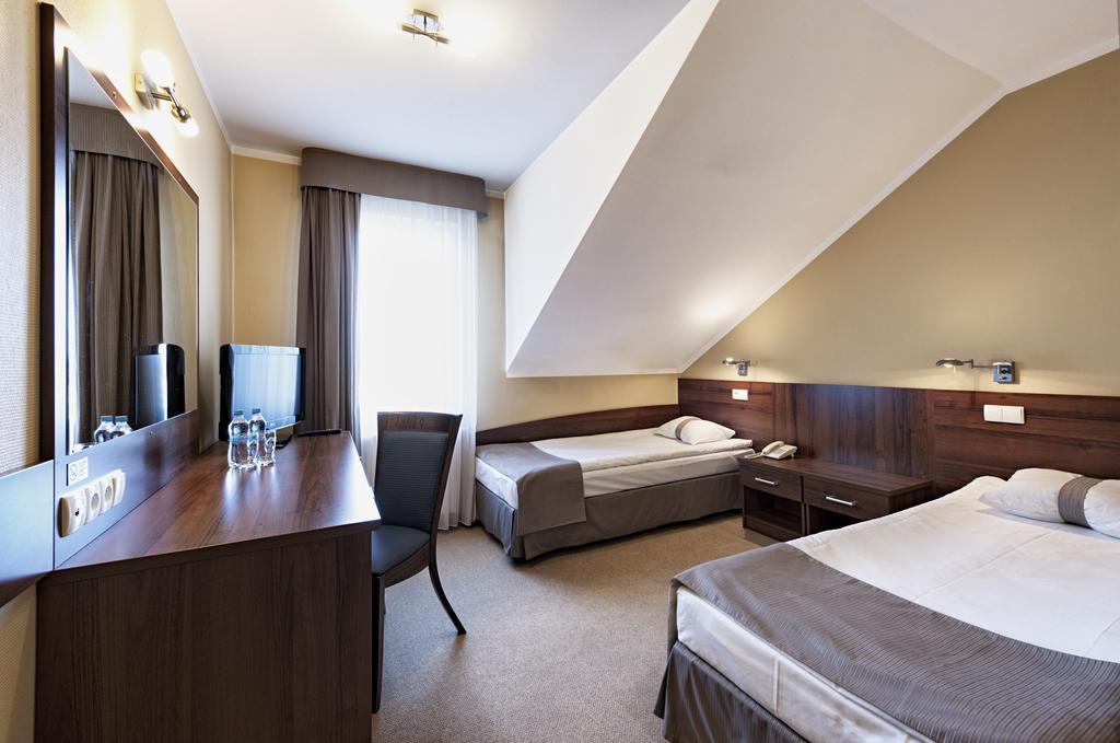 Hotel Piaskowy Pszczyna Phòng bức ảnh