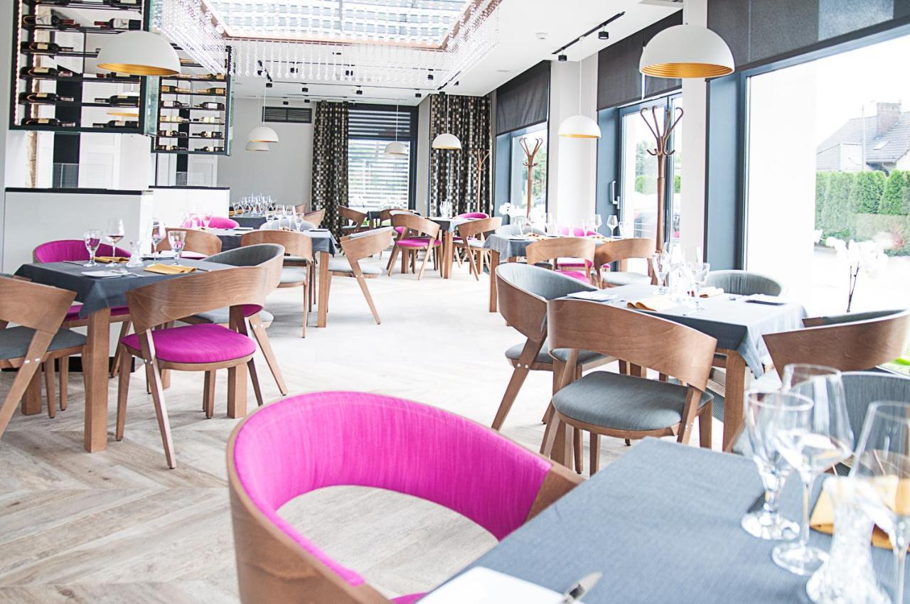 Hotel Piaskowy Pszczyna Ngoại thất bức ảnh