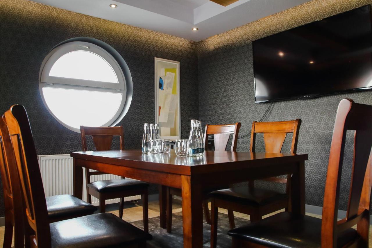 Hotel Piaskowy Pszczyna Ngoại thất bức ảnh