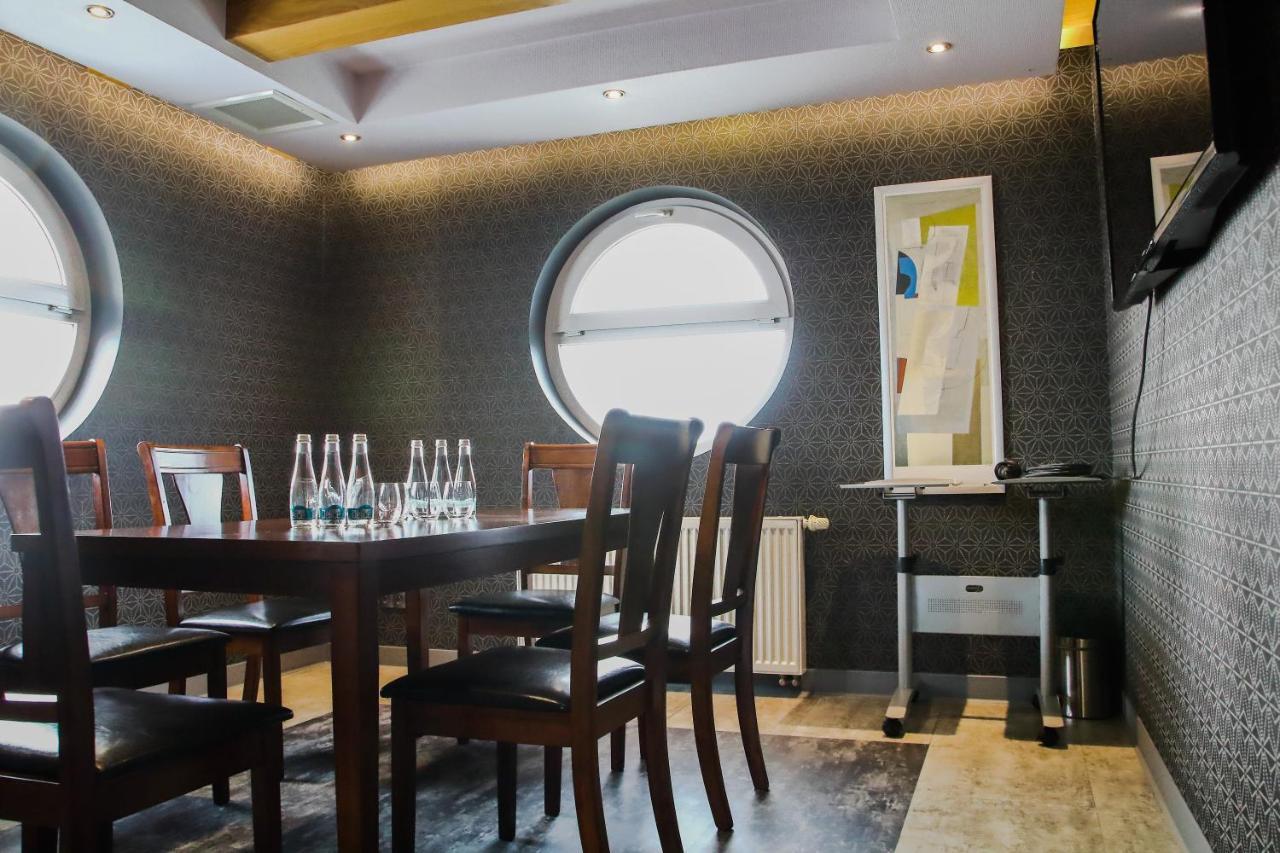 Hotel Piaskowy Pszczyna Ngoại thất bức ảnh