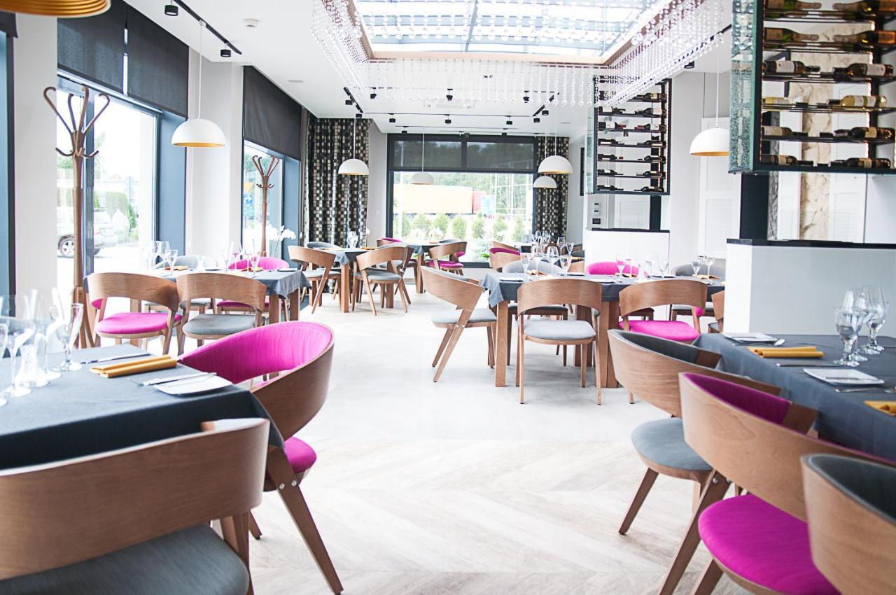 Hotel Piaskowy Pszczyna Ngoại thất bức ảnh