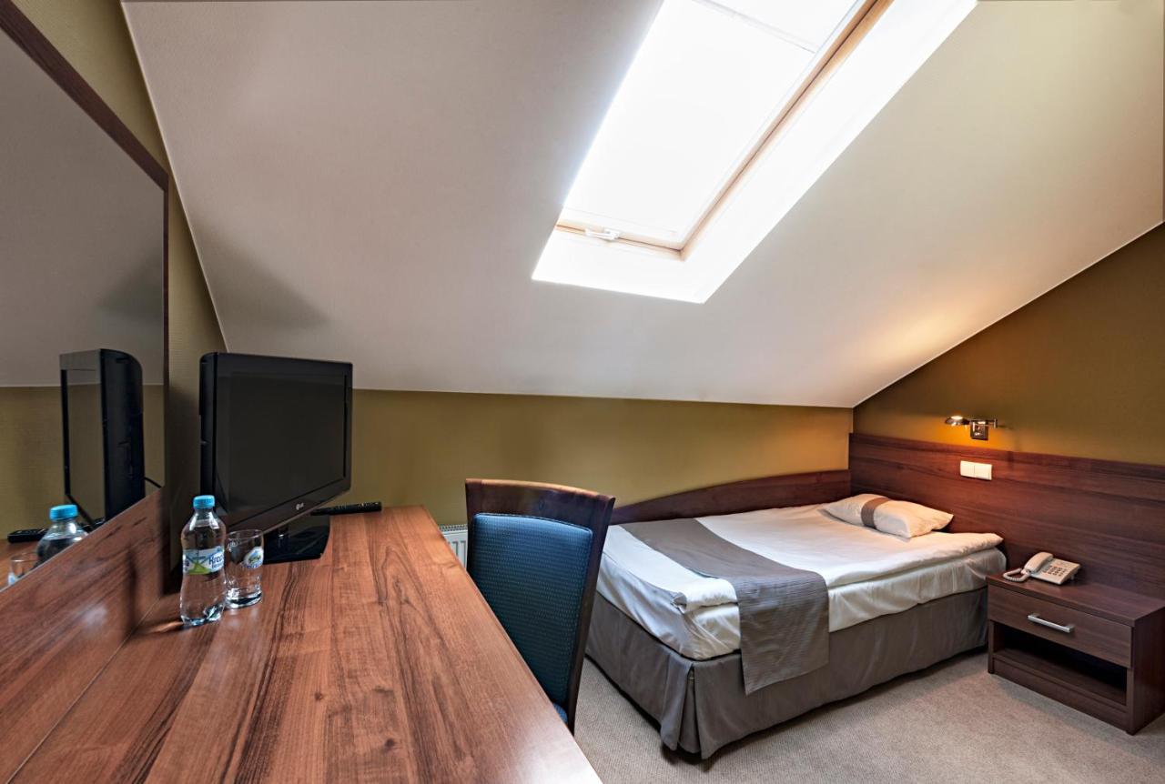Hotel Piaskowy Pszczyna Ngoại thất bức ảnh